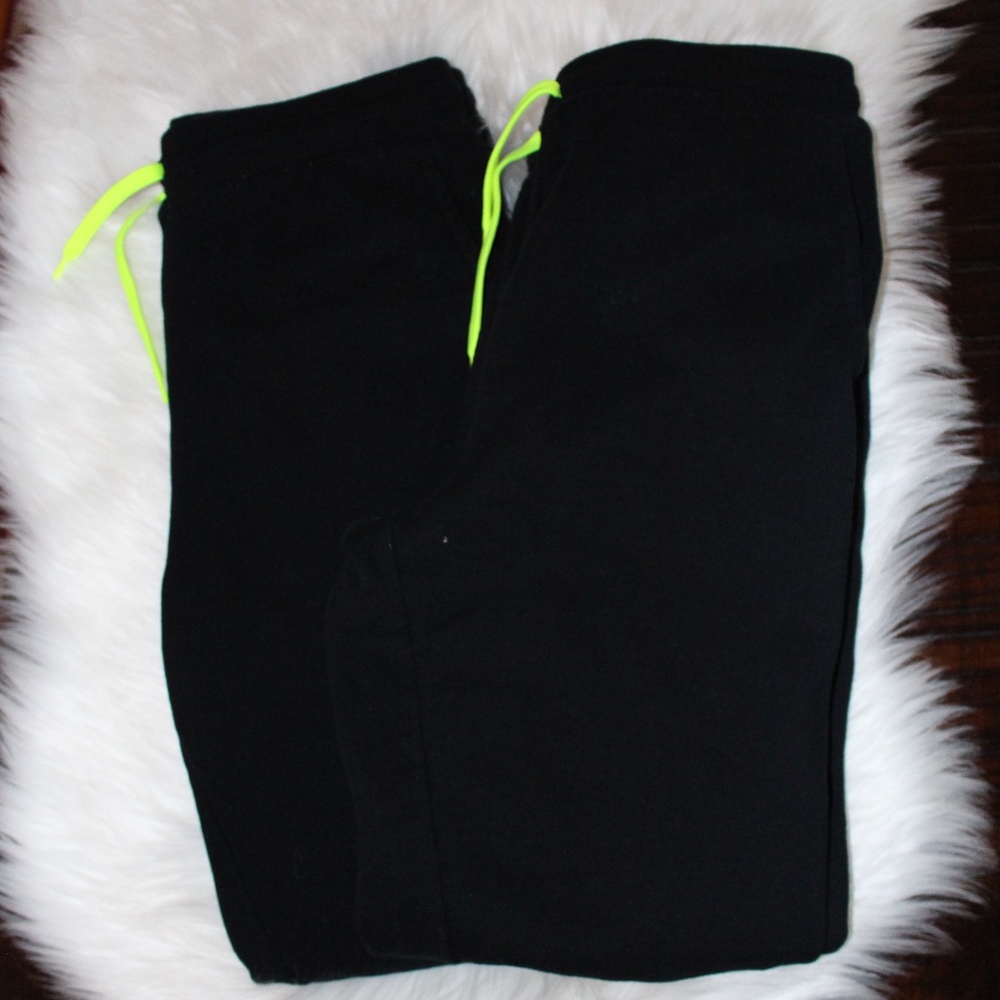 2 Pair Tek Gear, black sweatpants  XL  18-20. ....